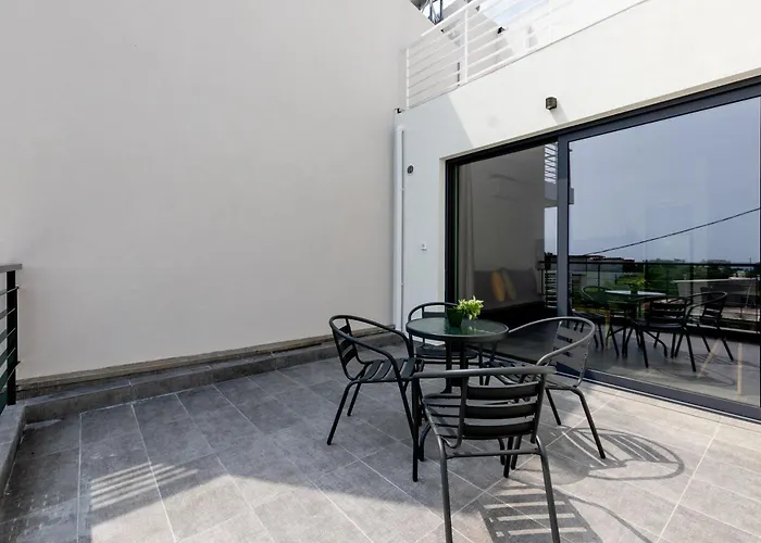 Pagani - Luxury Maisonette B1 Apartment